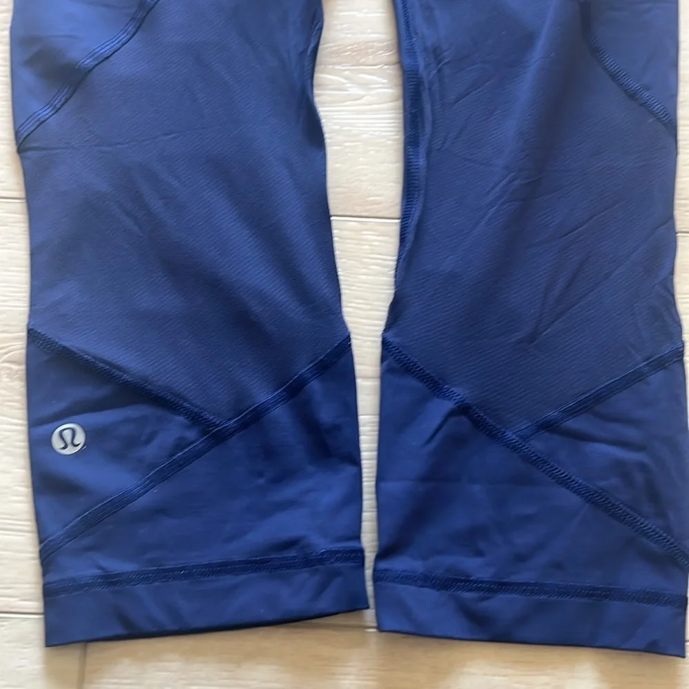 LULULEMON :: LEGGINGS
